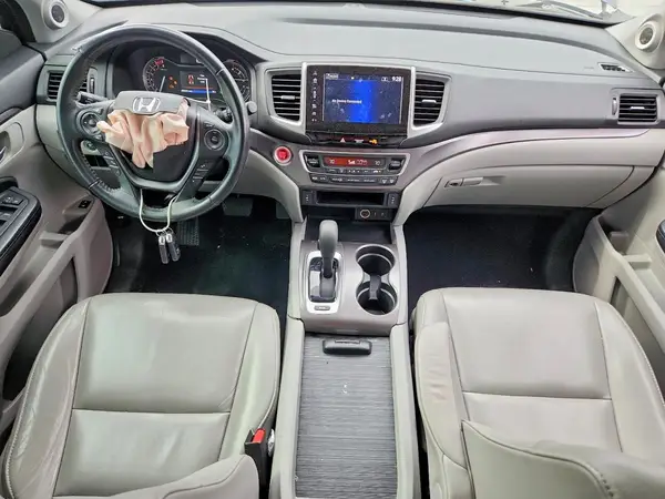 5FNYF5H56HB025593 2017 HONDA PILOT - Image 8