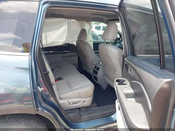 5FNYF5H56HB030082 2017 HONDA PILOT - Image 8