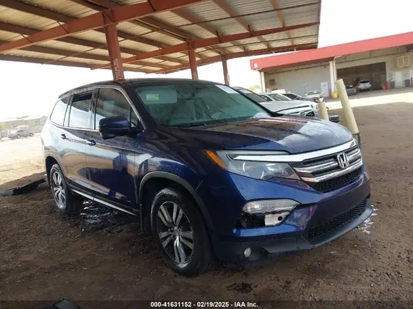 5FNYF5H56HB037629 2017 HONDA PILOT - Image 1