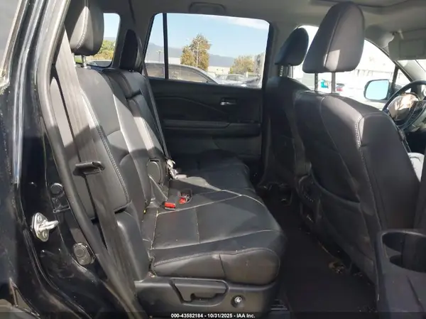 5FNYF5H56HB042913 2017 HONDA PILOT - Image 8