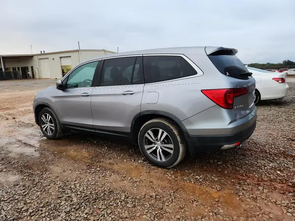 5FNYF5H56HB043429 2017 HONDA PILOT - Image 2