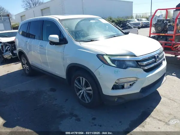 5FNYF5H56HB048081 2017 HONDA PILOT - Image 1