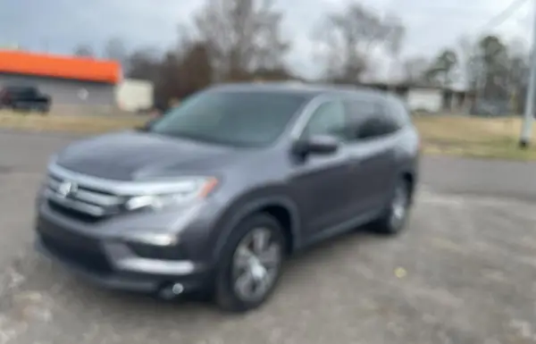 5FNYF5H56JB012056 2018 HONDA PILOT - Image 2
