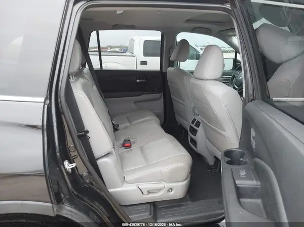 5FNYF5H56JB013319 2018 HONDA PILOT - Image 8
