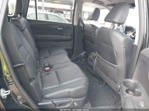5FNYF5H56JB016415 2018 HONDA PILOT - Image 8