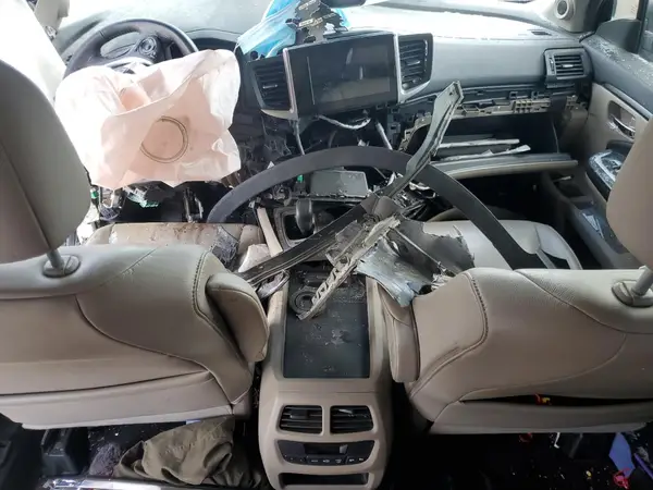 5FNYF5H56JB020304 2018 HONDA PILOT - Image 8