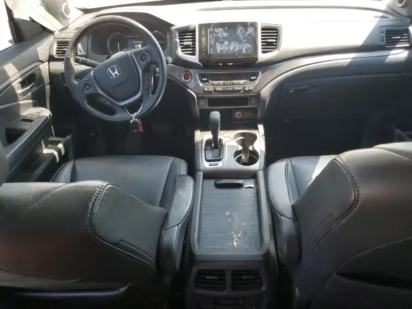 5FNYF5H56JB028340 2018 HONDA PILOT - Image 8