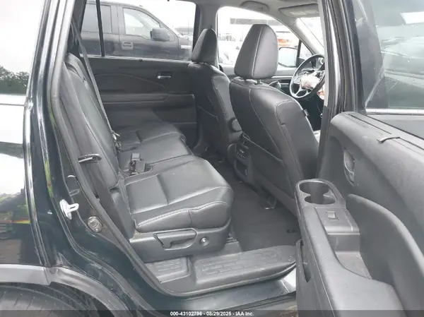 5FNYF5H56MB021859 2021 HONDA PILOT - Image 8