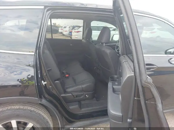 5FNYF5H56MB047300 2021 HONDA PILOT - Image 8