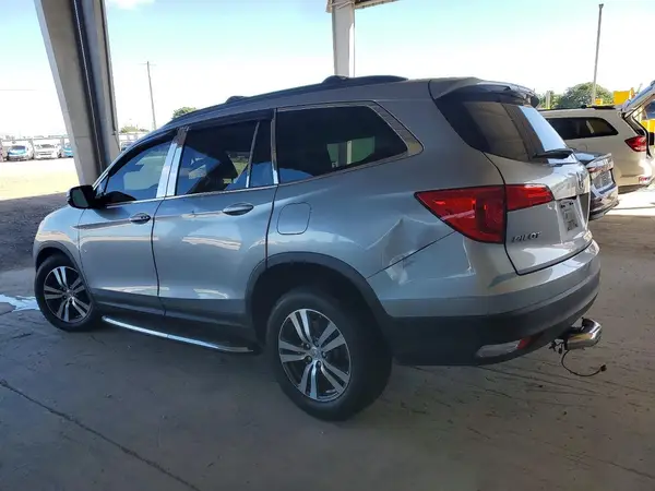 5FNYF5H57HB006034 2017 HONDA PILOT - Image 2