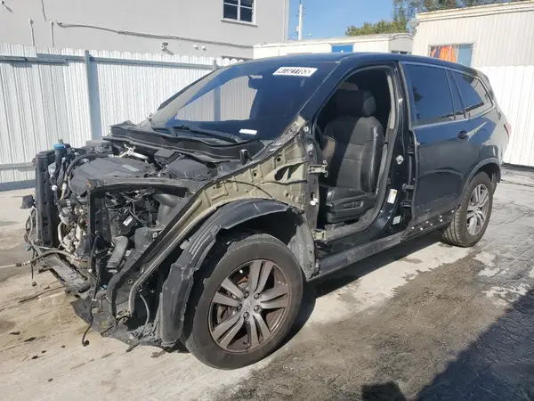 5FNYF5H57HB012044 2017 HONDA PILOT - Image 1