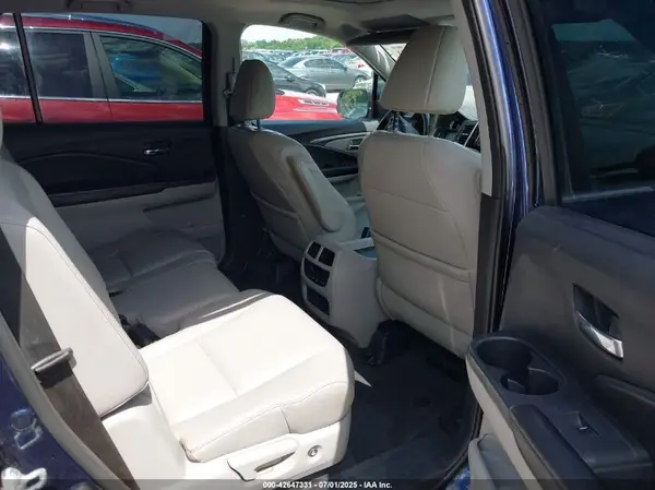 5FNYF5H57HB025053 2017 HONDA PILOT - Image 8
