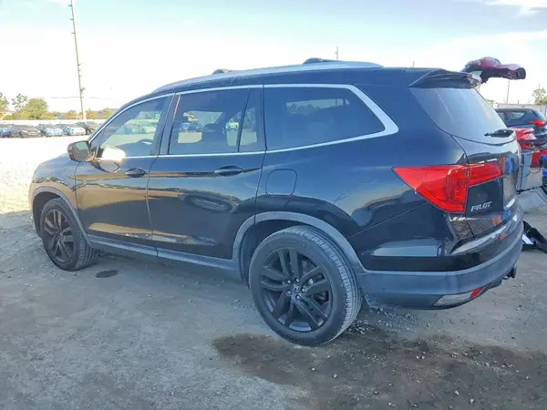 5FNYF5H57HB028292 2017 HONDA PILOT - Image 2