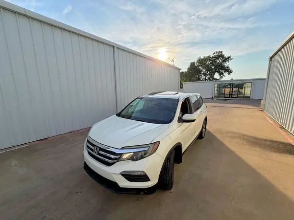 5FNYF5H57JB009487 2018 HONDA PILOT - Image 2