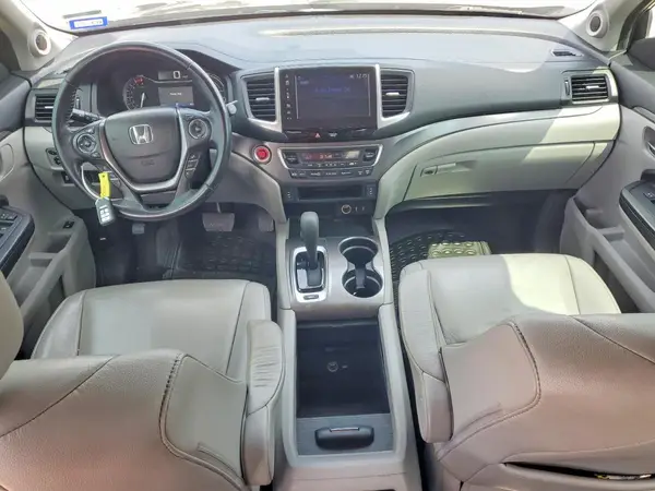 5FNYF5H57JB010154 2018 HONDA PILOT - Image 8