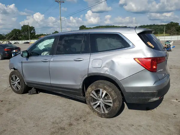 5FNYF5H57JB013023 2018 HONDA PILOT - Image 2