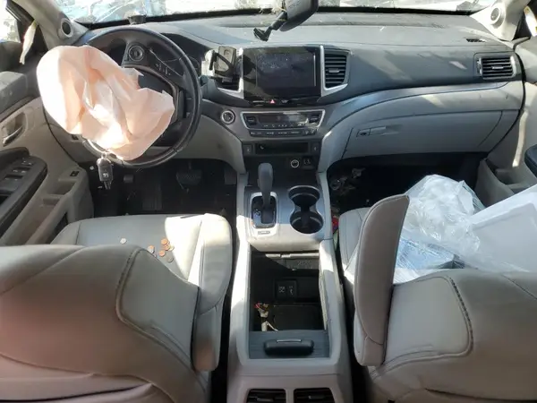 5FNYF5H57JB013023 2018 HONDA PILOT - Image 8
