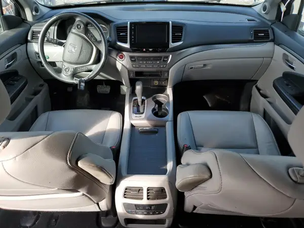 5FNYF5H57JB013622 2018 HONDA PILOT - Image 8