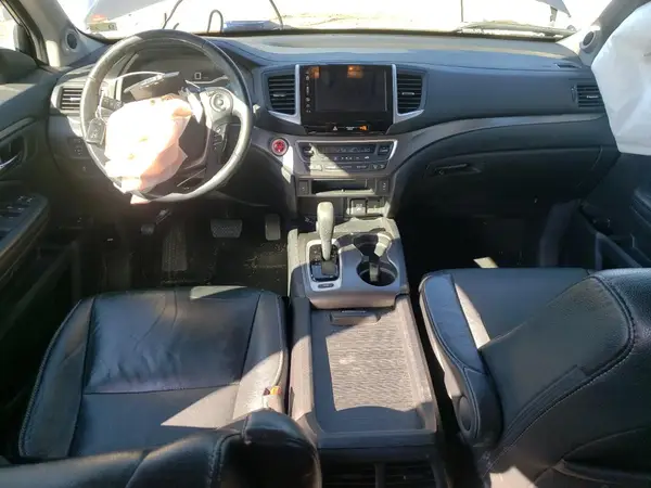 5FNYF5H57JB029352 2018 HONDA PILOT - Image 8