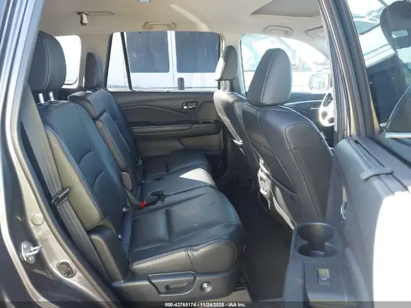 5FNYF5H57KB000712 2019 HONDA PILOT - Image 8
