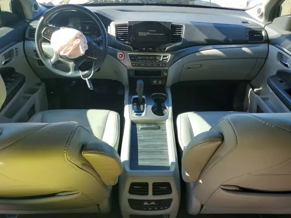 5FNYF5H57KB045231 2019 HONDA PILOT - Image 8