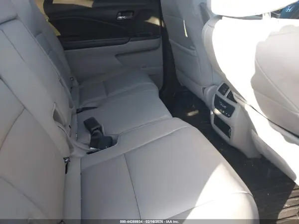 5FNYF5H57MB008991 2021 HONDA PILOT - Image 8
