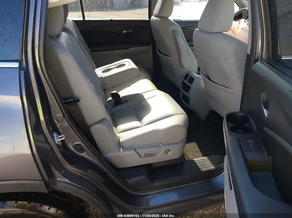 5FNYF5H57MB014497 2021 HONDA PILOT - Image 8