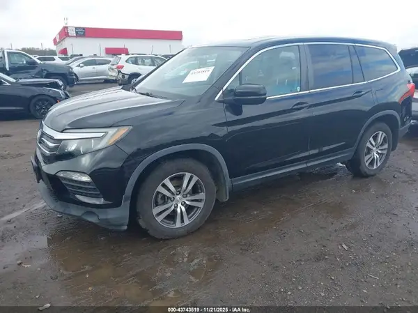 5FNYF5H58HB000744 2017 HONDA PILOT - Image 2