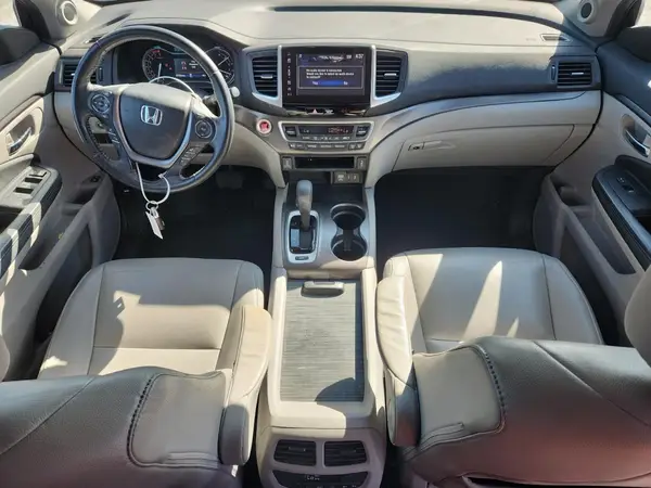 5FNYF5H58HB009833 2017 HONDA PILOT - Image 8