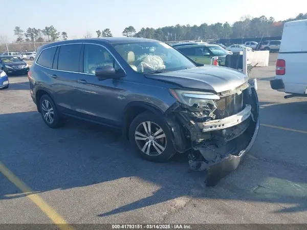 5FNYF5H58HB011940 2017 HONDA PILOT - Image 1