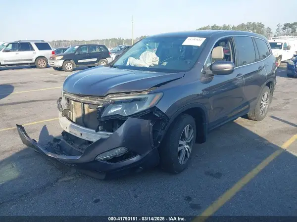 5FNYF5H58HB011940 2017 HONDA PILOT - Image 2
