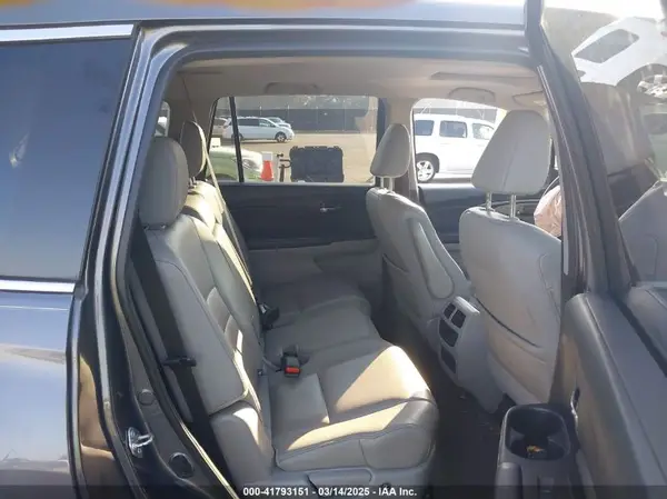 5FNYF5H58HB011940 2017 HONDA PILOT - Image 8