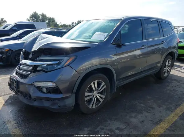 5FNYF5H58HB018337 2017 HONDA PILOT - Image 2