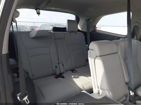 5FNYF5H58HB018337 2017 HONDA PILOT - Image 8