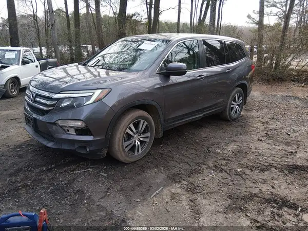 5FNYF5H58HB038944 2017 HONDA PILOT - Image 2
