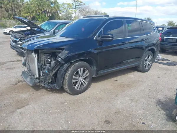 5FNYF5H58HB046557 2017 HONDA PILOT - Image 2