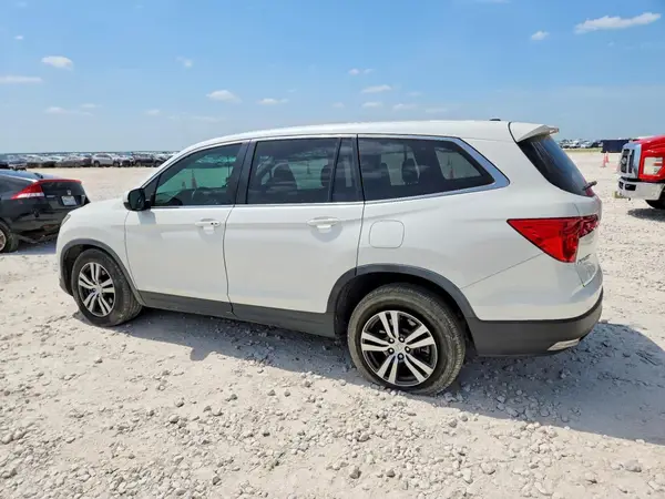 5FNYF5H58JB017257 2018 HONDA PILOT - Image 2