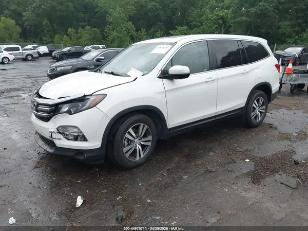 5FNYF5H58JB022264 2018 HONDA PILOT - Image 2