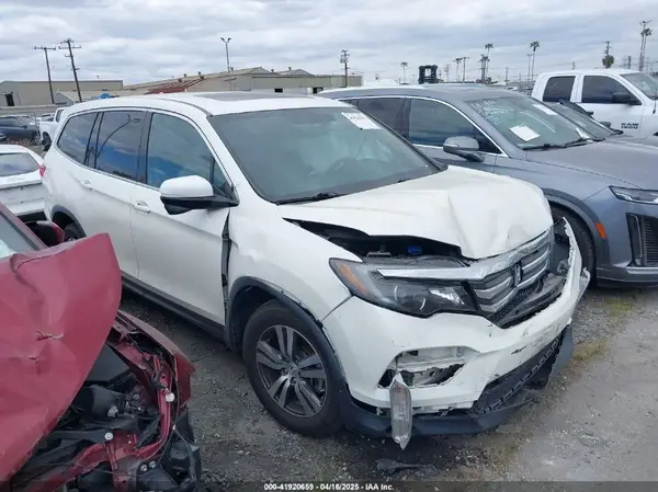 5FNYF5H58JB029702 2018 HONDA PILOT - Image 1