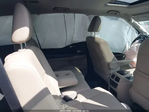 5FNYF5H58JB029702 2018 HONDA PILOT - Image 8