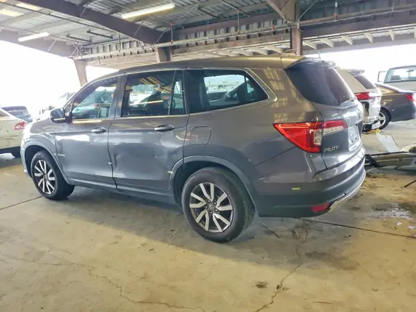 5FNYF5H58KB013386 2019 HONDA PILOT - Image 2