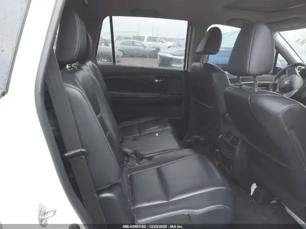 5FNYF5H58KB033864 2019 HONDA PILOT - Image 8