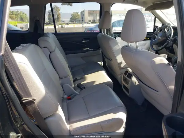 5FNYF5H58KB044315 2019 HONDA PILOT - Image 8