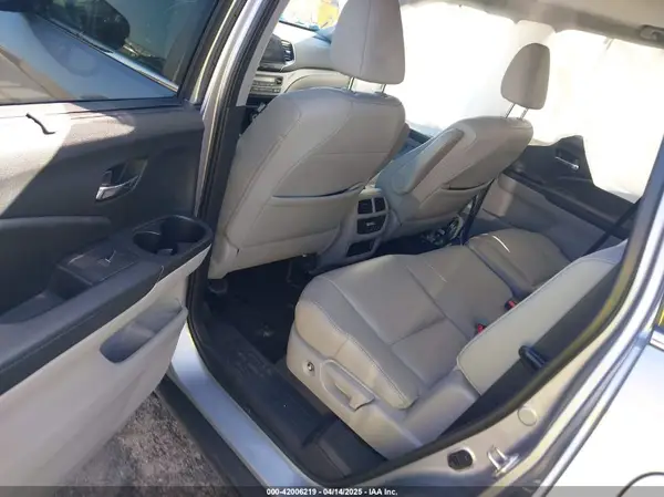 5FNYF5H58LB028410 2020 HONDA PILOT - Image 8