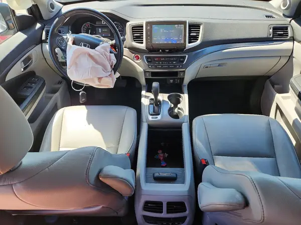 5FNYF5H59HB000994 2017 HONDA PILOT - Image 8