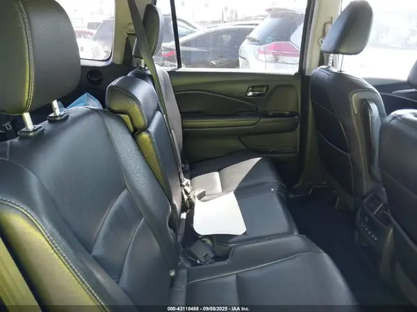 5FNYF5H59HB030884 2017 HONDA PILOT - Image 8