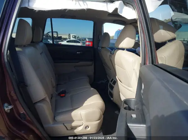 5FNYF5H59HB033932 2017 HONDA PILOT - Image 8