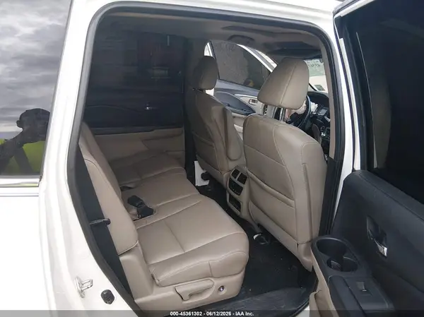 5FNYF5H59JB000290 2018 HONDA PILOT - Image 8