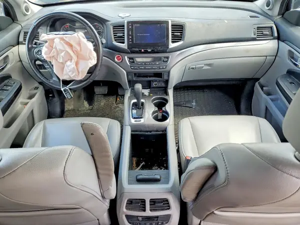 5FNYF5H59JB012049 2018 HONDA PILOT - Image 8