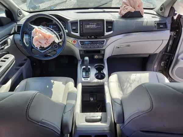 5FNYF5H59JB018790 2018 HONDA PILOT - Image 8